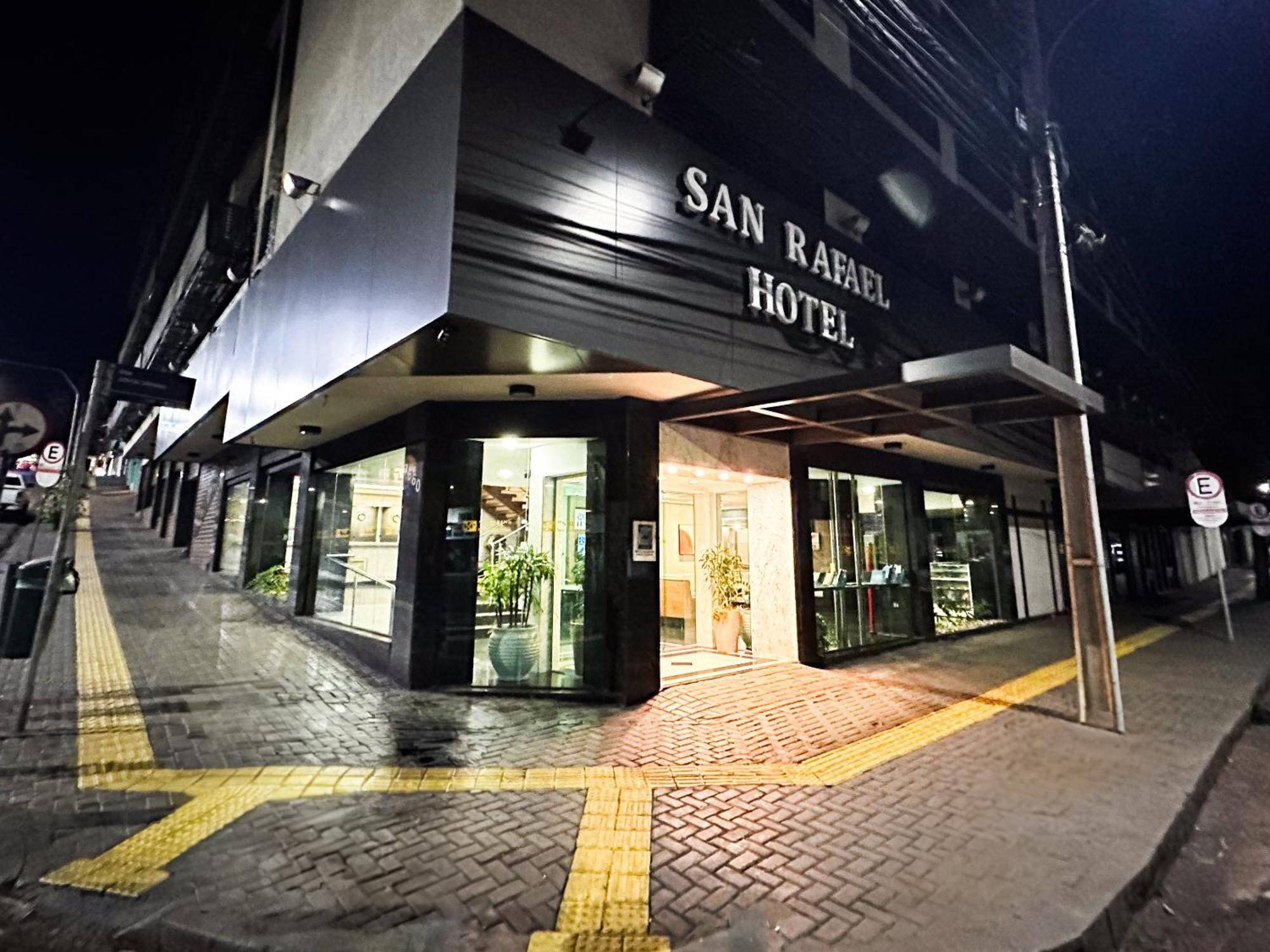 פוז דו איגואסו San Rafael Comfort Class Hotel מראה חיצוני תמונה