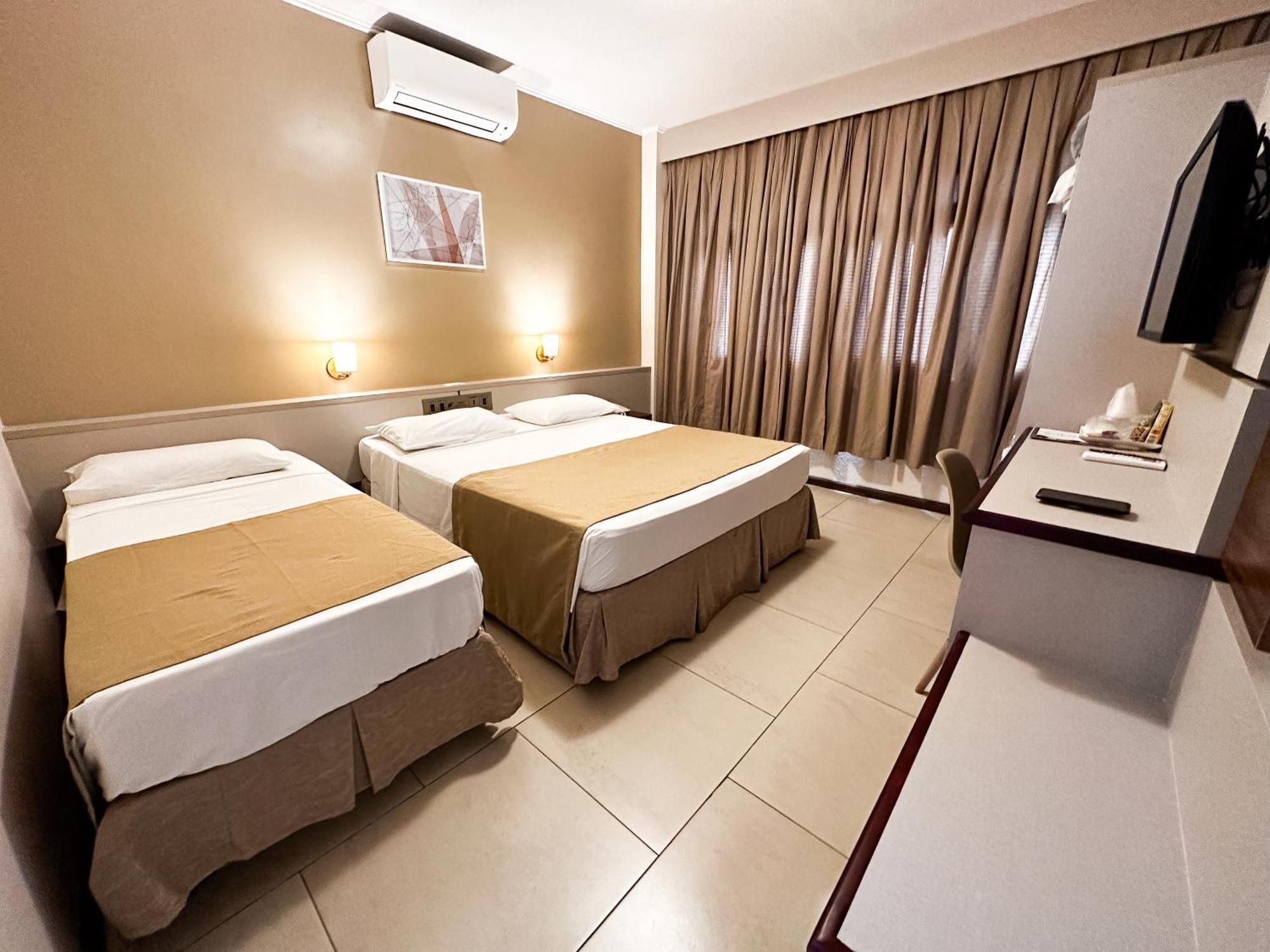 פוז דו איגואסו San Rafael Comfort Class Hotel מראה חיצוני תמונה